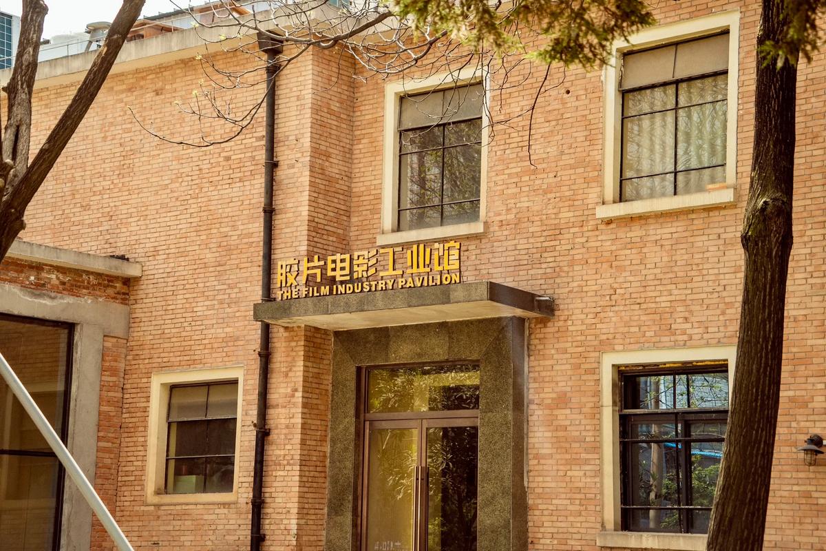 熟女啪啪啪啪啪的相关介绍