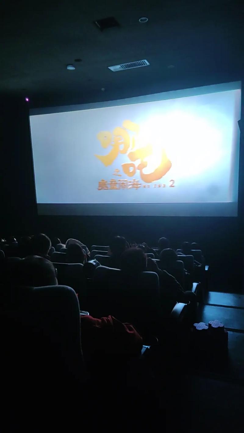 性感美女国产一区二区av的相关介绍