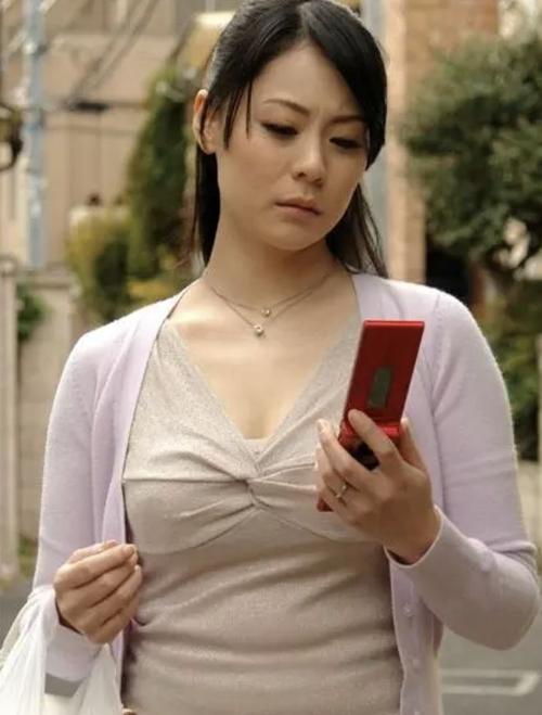 日本街头搭讪人妻的相关介绍