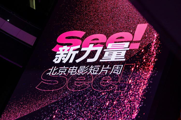 精品人妻少妇嫩草av蜜桃的相关介绍