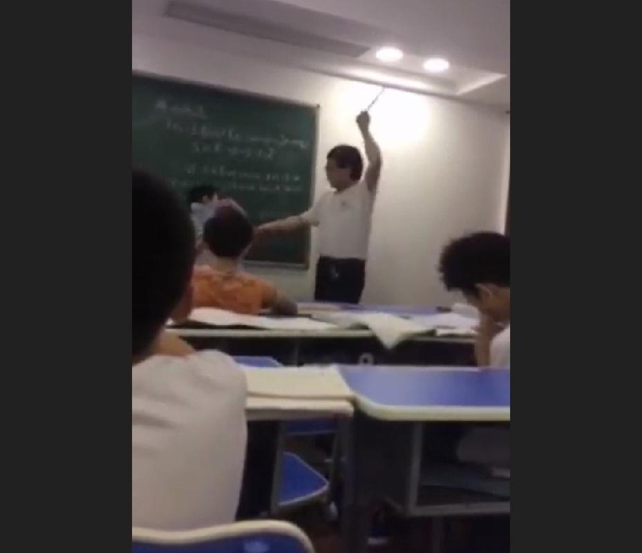 新来的女秘书.的相关介绍
