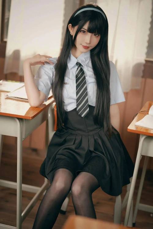 秘书丰满大乳奶白秘书的相关介绍