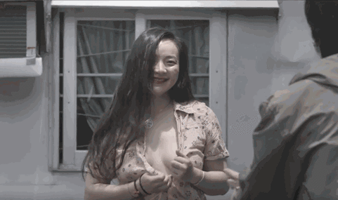 一边摸下面一边摸上面的相关介绍