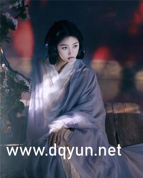 精品久久久精品的相关介绍