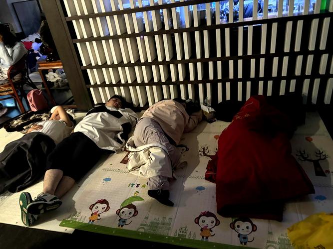 十八禁止在线的相关介绍