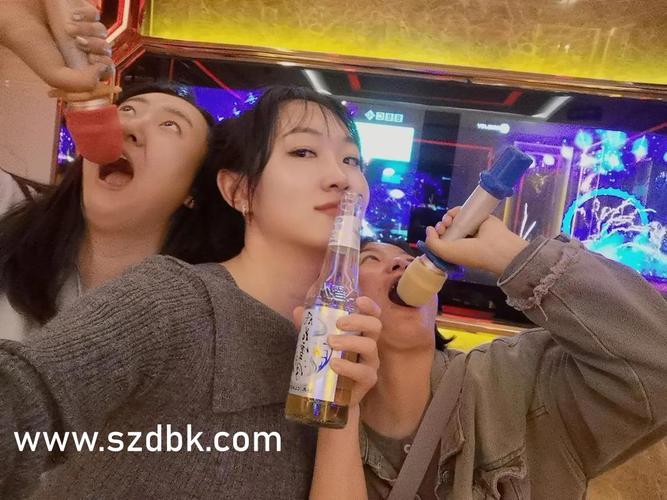 18禁午夜在线的相关介绍