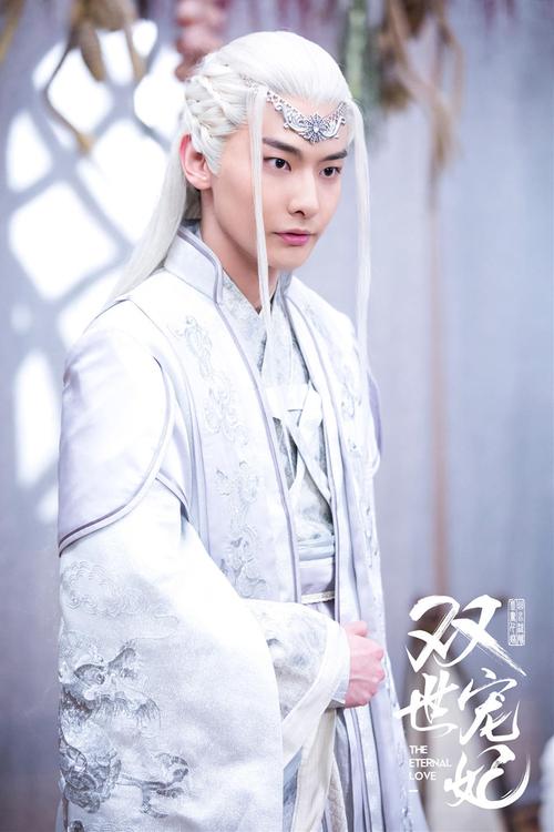 短篇 人妻的相关介绍