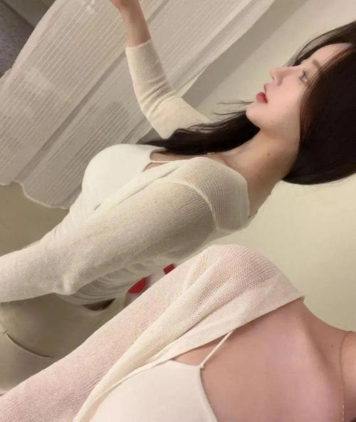 欧美色影久久精品美女的相关介绍