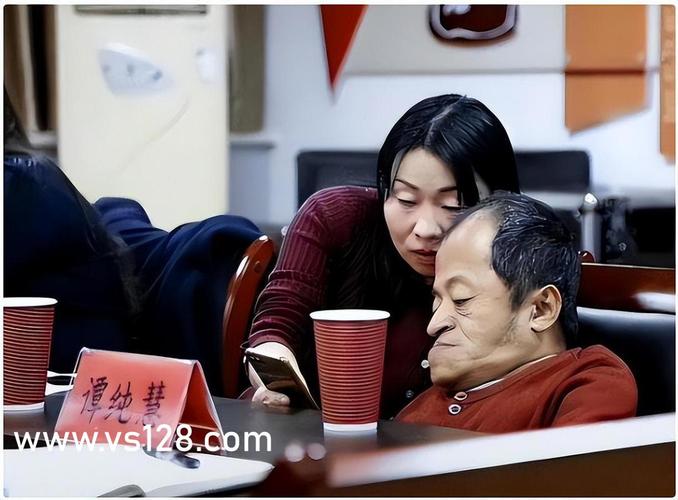 男女亲热动漫的相关介绍