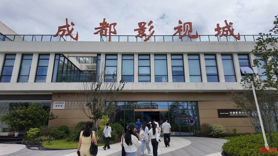 被哥哥摸到高潮小说的相关介绍