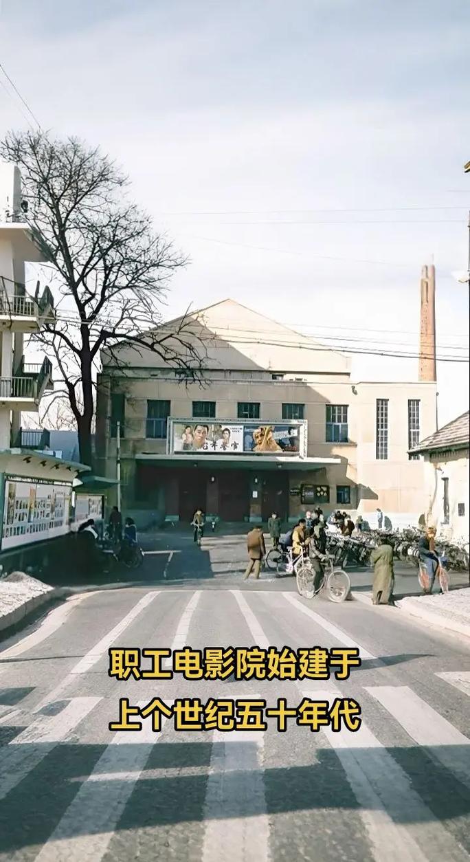 风骚人妻献身官场的相关介绍