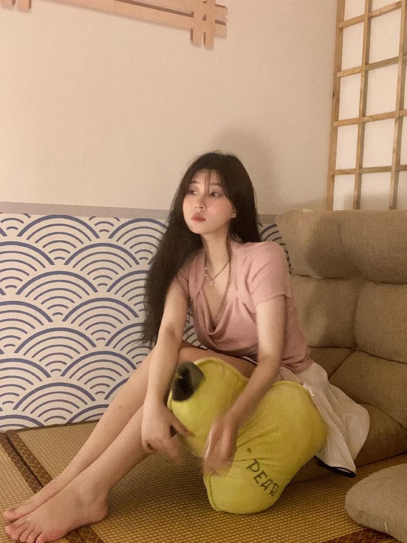 美女美乳插插毛片av的相关介绍
