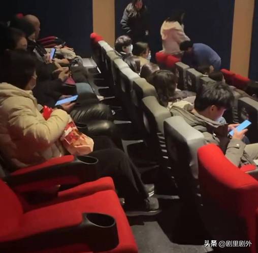 性欧美大战久久久久久久一区二区的相关介绍